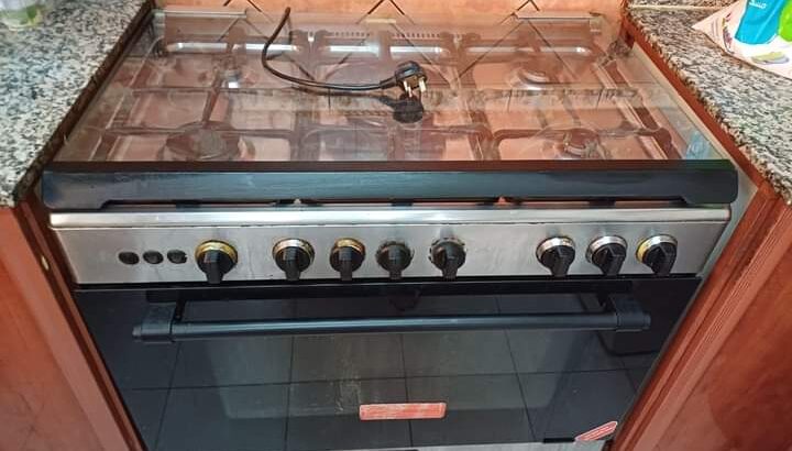 اغراض مستعملة للبيع ديب فريزر، موقد غاز، شاشه