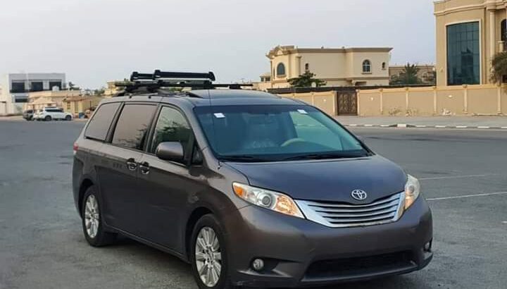 تويوتا سيينا 2012 XLE وارد أمريكا أوراق جمارك