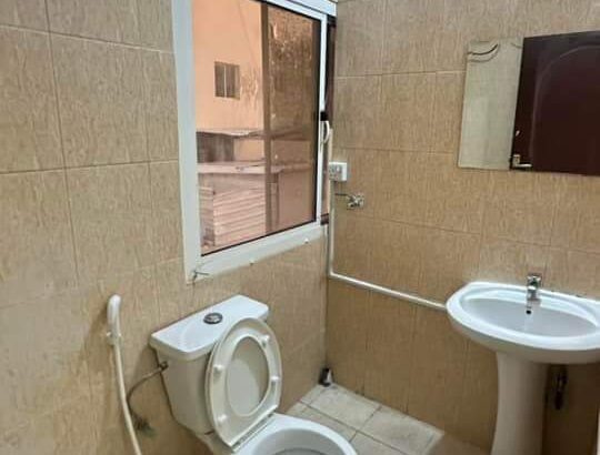 استيديو في العزيزية للبيع