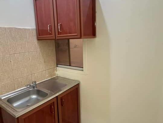 استيديو في العزيزية للبيع