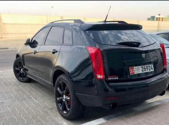 للبيع سيارة كاديلاك 2013 SRX  رقم 1