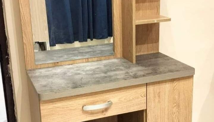 غرفة نوم جديدة من هوم بوكس للبيع