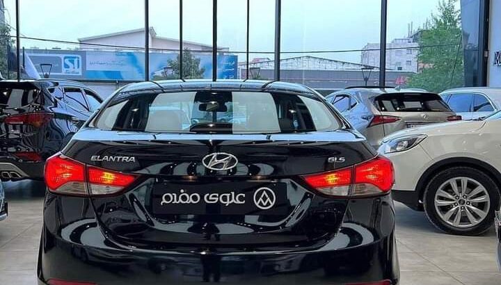 سياره النترا 2012 للبيع وخصم كبير عليها