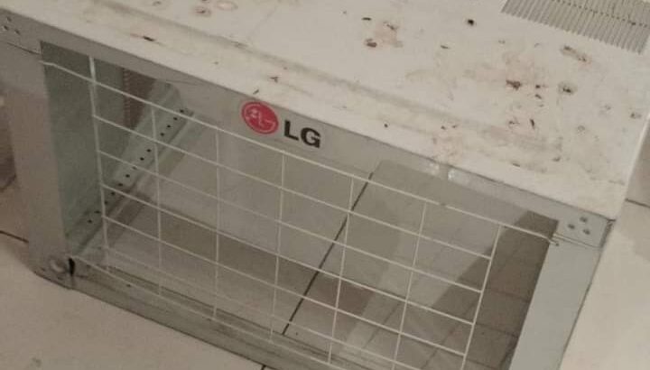 مكيف LG  بحي العزيزيه 18وحده