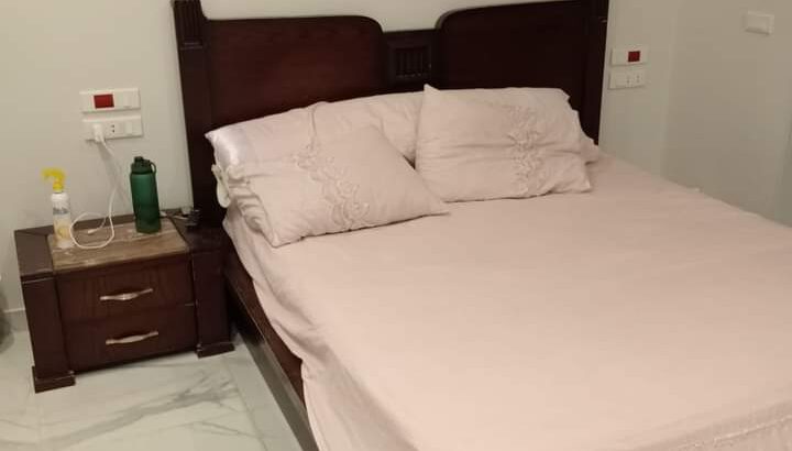 غرفة نوم كامله للبيع بدون مرتبة