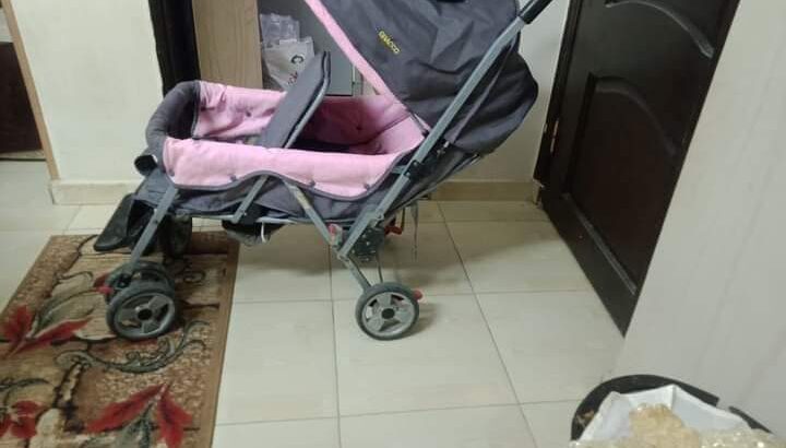 عربيه اطفال التوام للبيع ماركه جيراكو