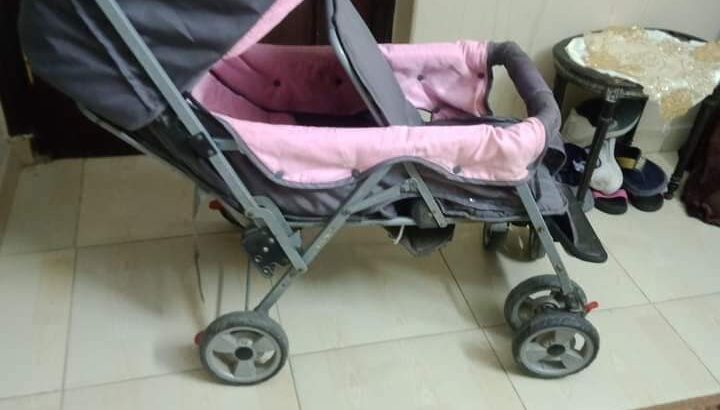 عربيه اطفال التوام للبيع ماركه جيراكو