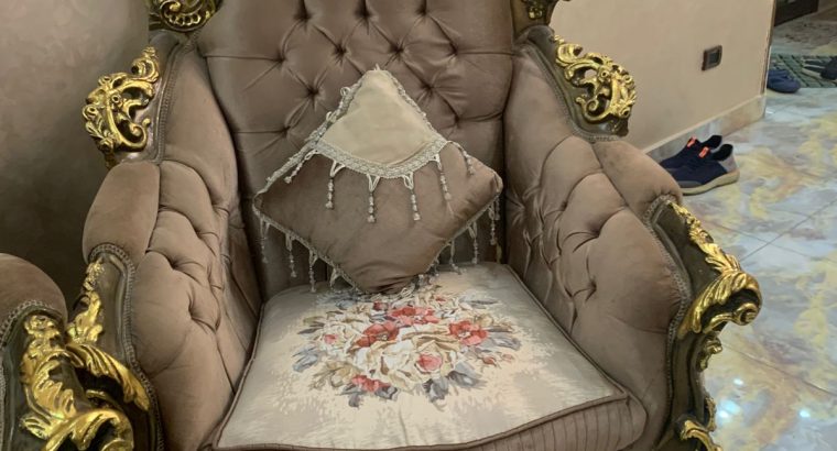 صالون بحاله ممتازه