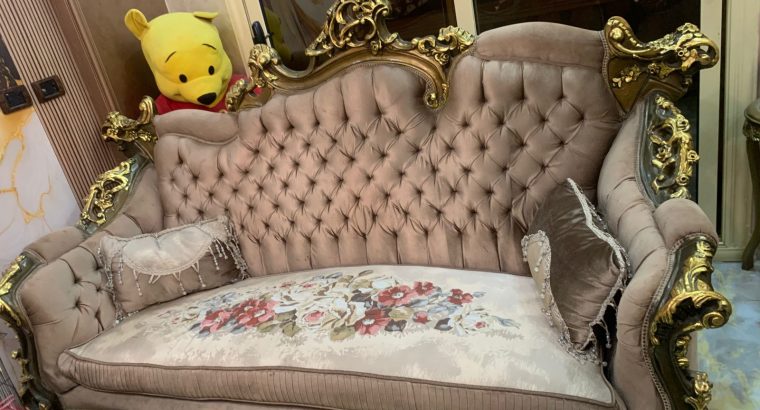 صالون بحاله ممتازه