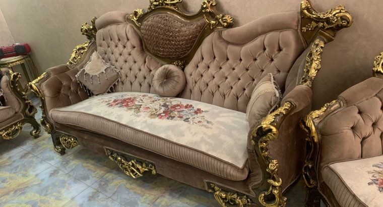 صالون بحاله ممتازه