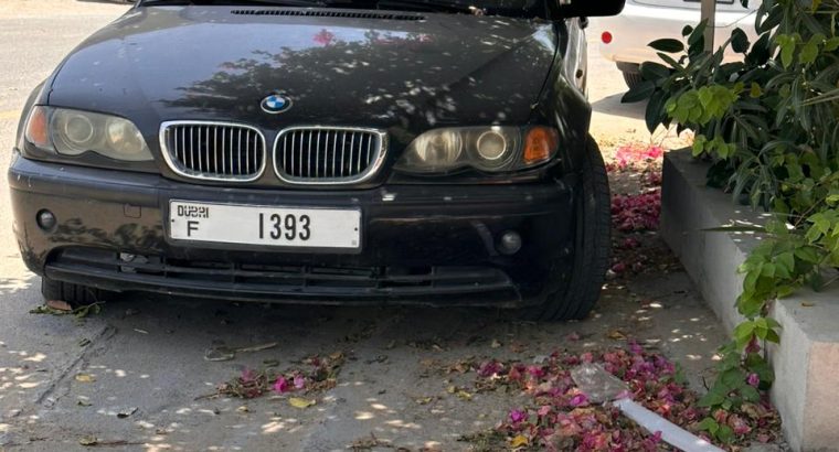 Dubai Mirdmw 318i 2005 4-cylinder black 8500 DHS